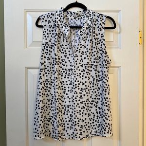 Loft Outlet Tank